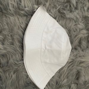 White bucket hat